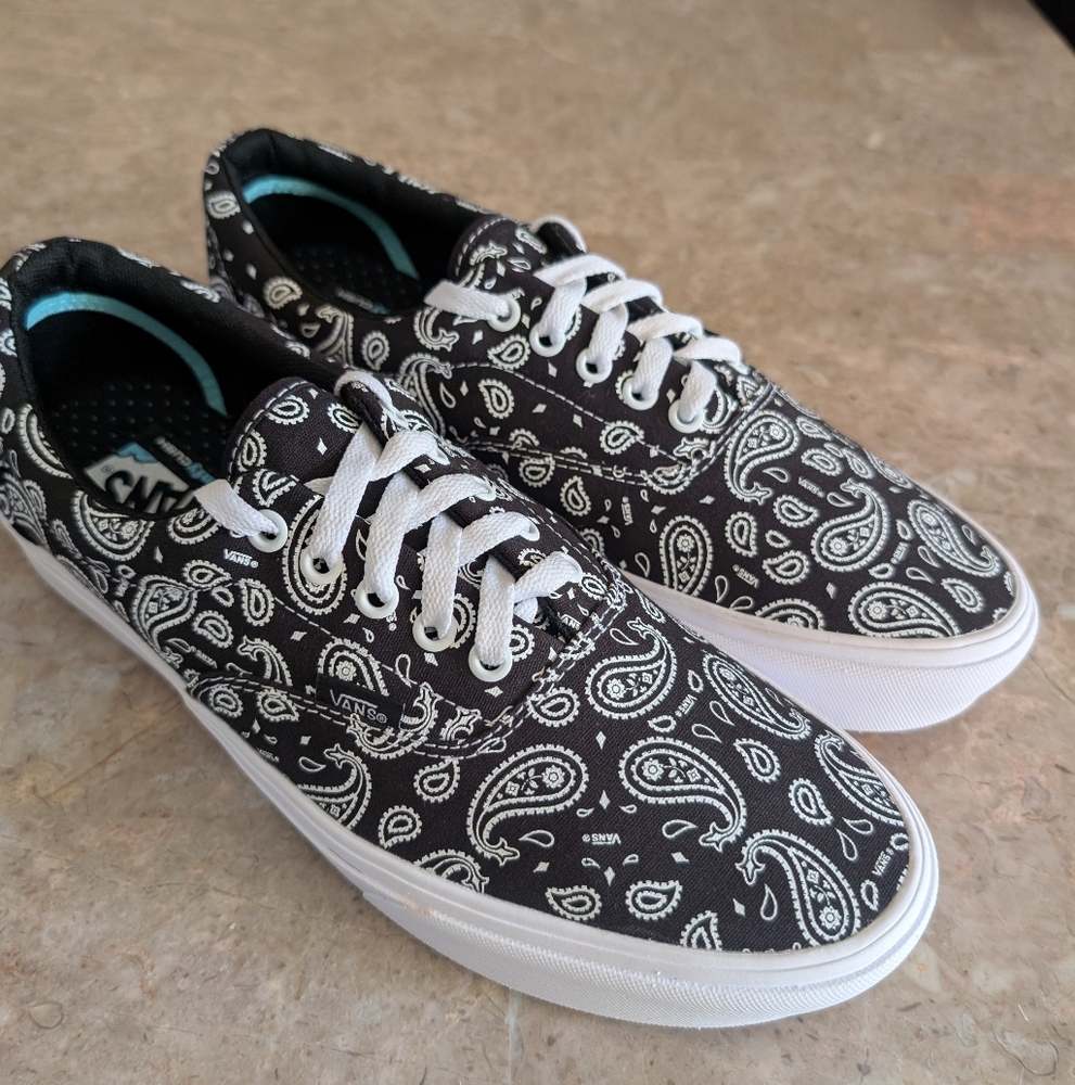 Vans Era Comfycush Black and White Paisley Men's Shoes